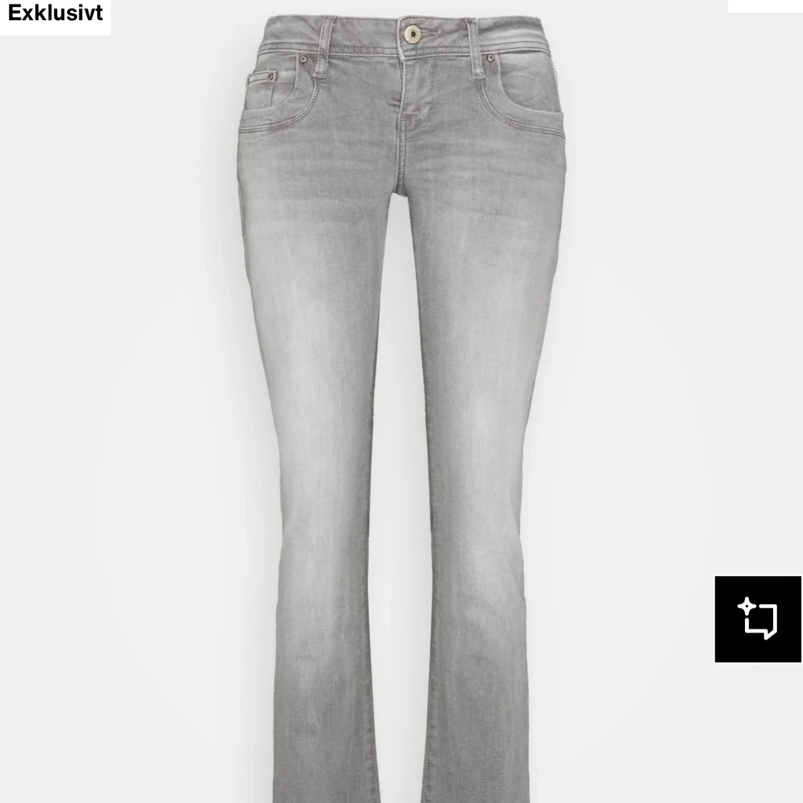 Grå bootcut jeans med låg midja