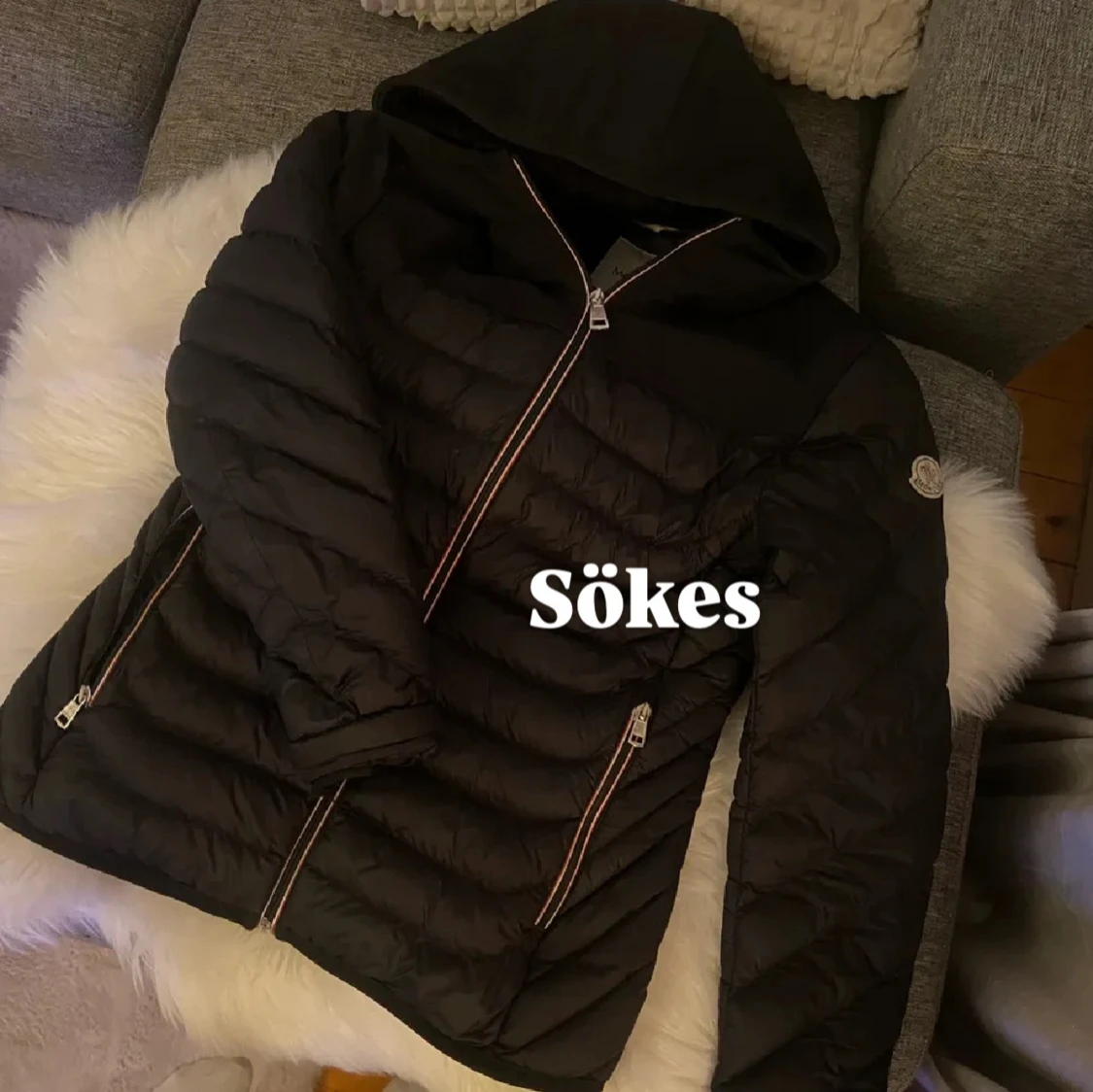 Söker denna moncler jacka 