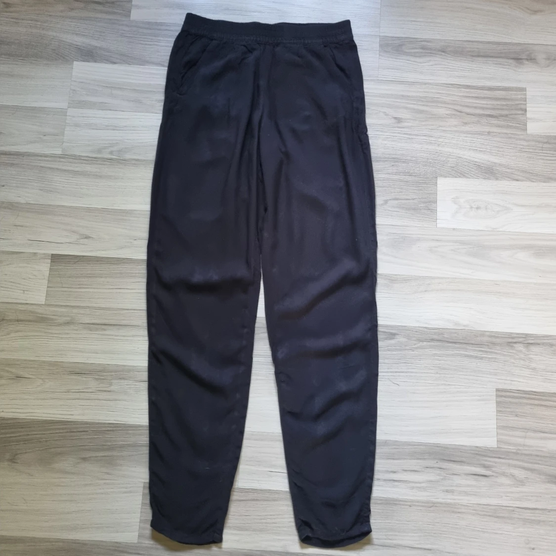 Svarta byxor från H&M Divided