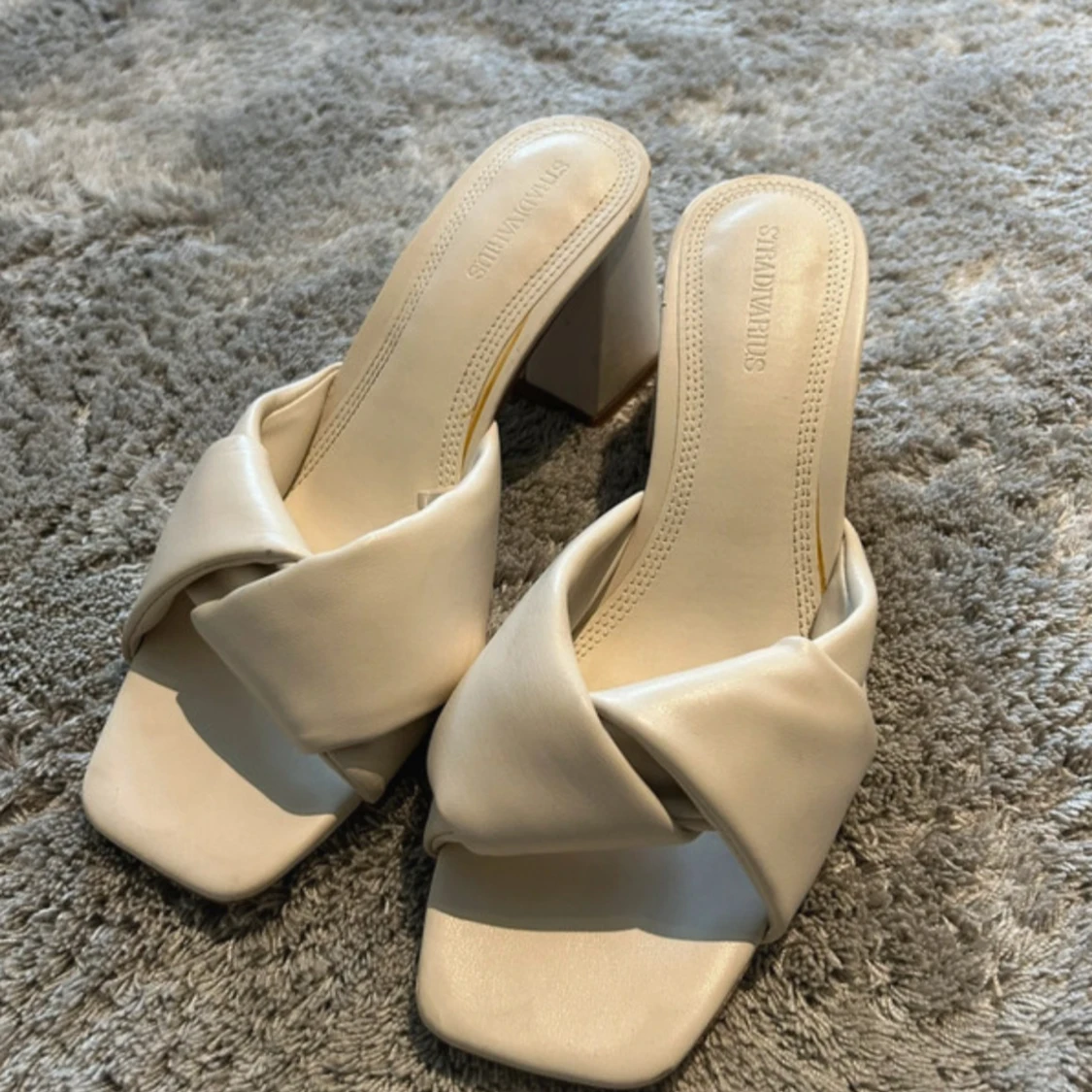 5cm klack stradivarius 37