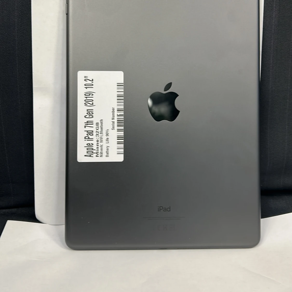 Apple iPad 7th Gen (2019) 10.2" 32GB - 1