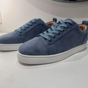 Christian Louboutin  - Snygga skor oanvända 