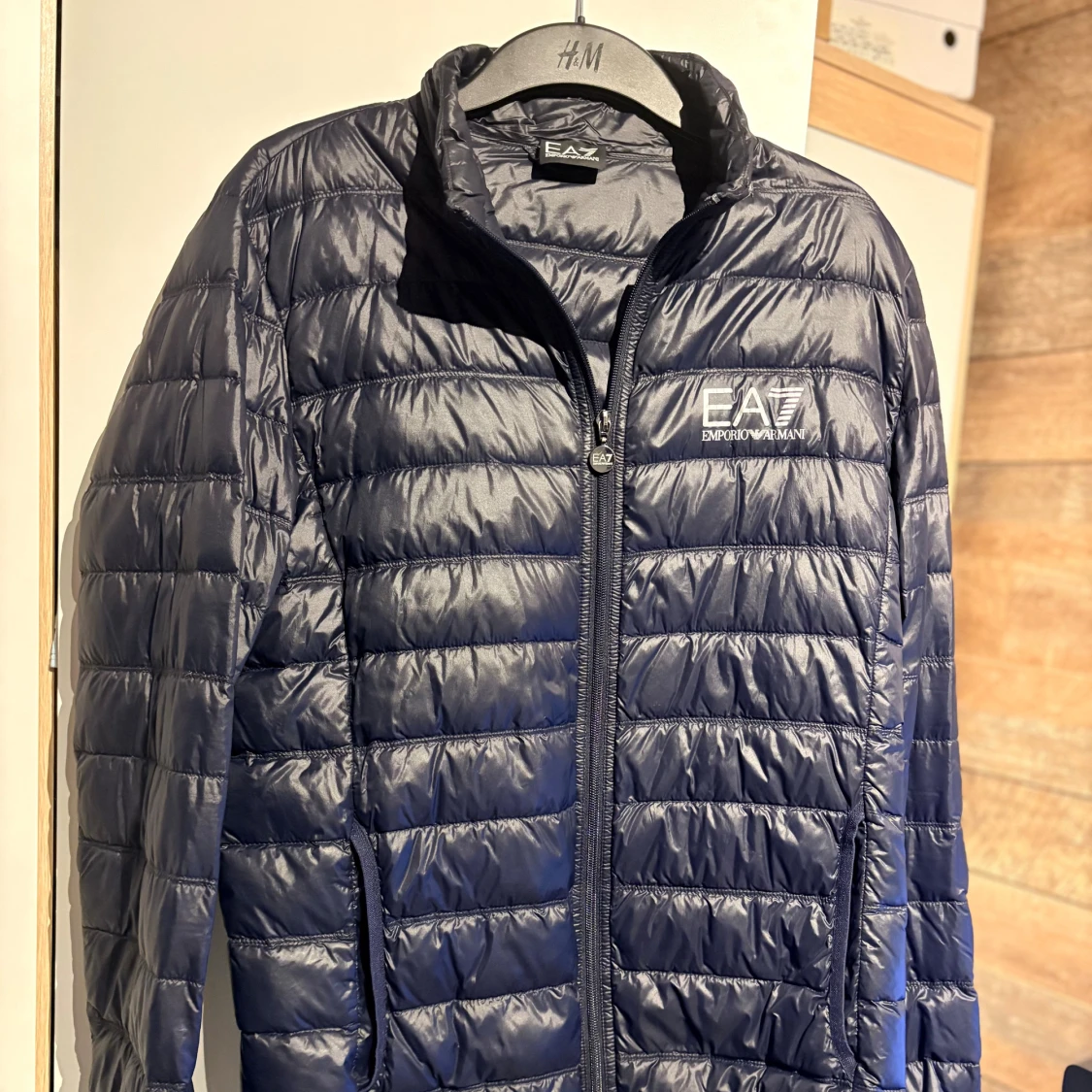 Mörkblå dunjacka från Emporio Armani