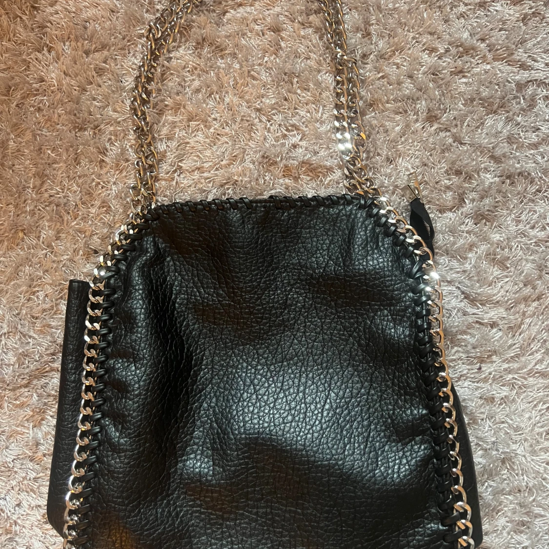 Svart axelväska från Tiamo