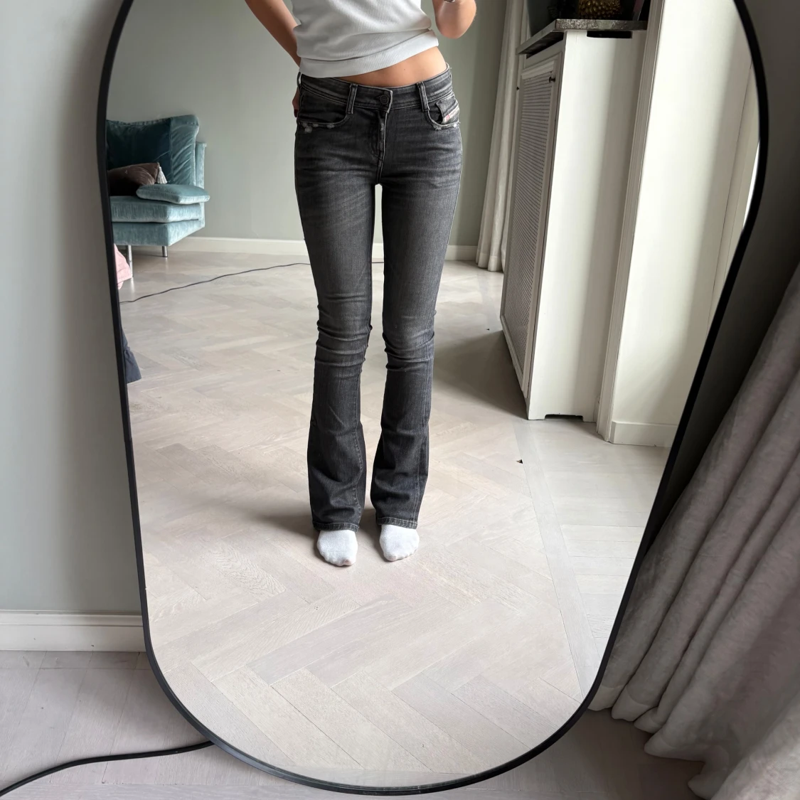 Grå bootcut jeans från Diesel