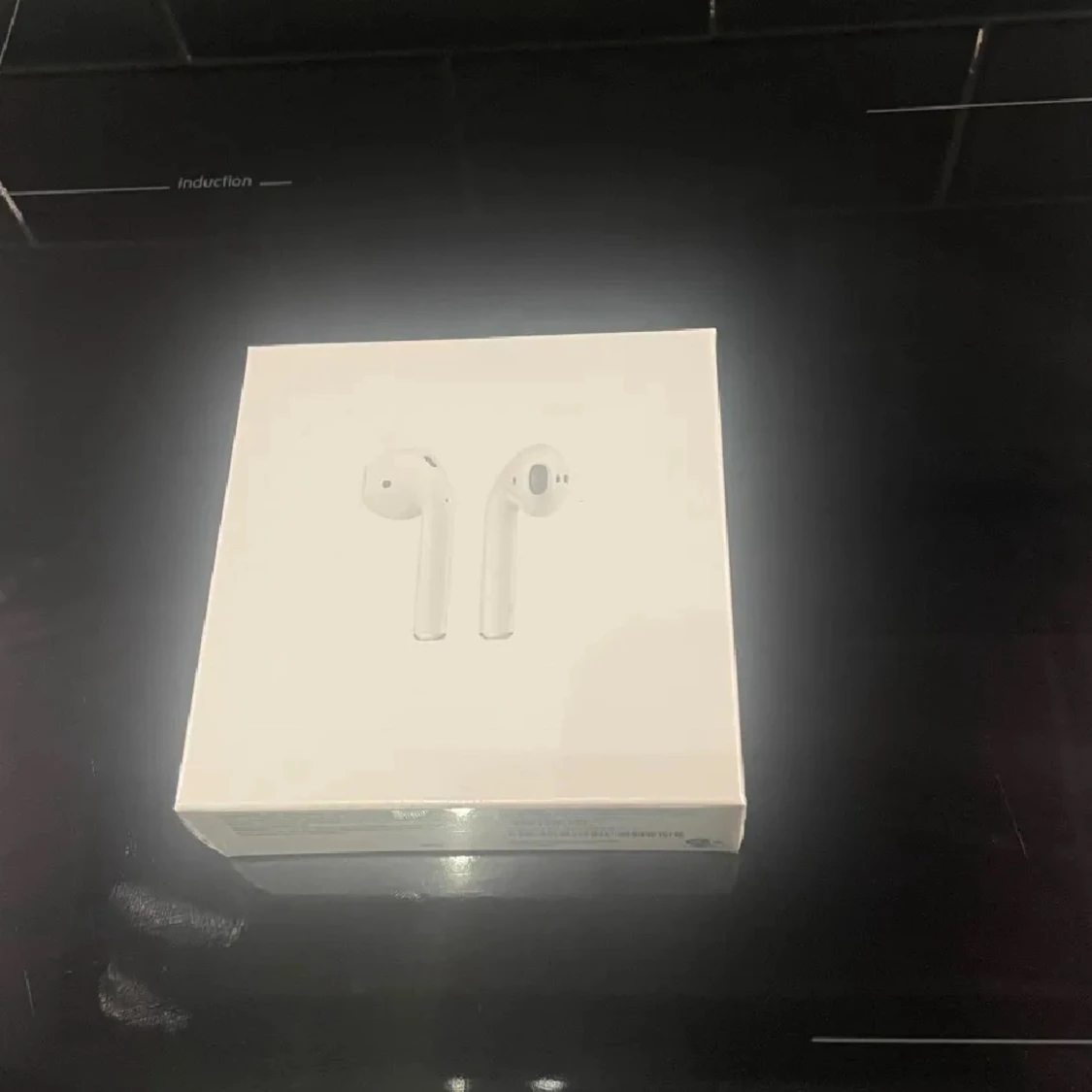 Apple AirPods (2nd generation) - 1
