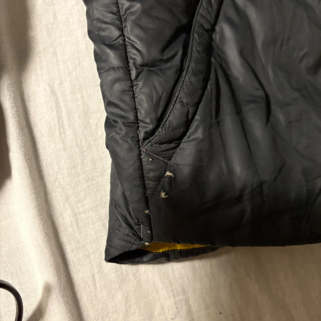 Svart pufferjacka från The North Face L - 3