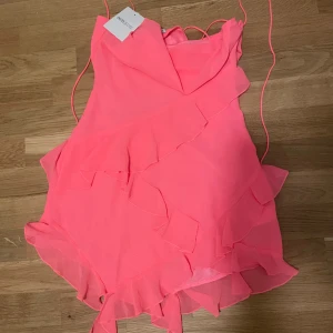 Ny klänning  - Oanvönd