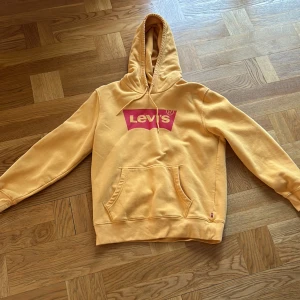 Huvtröjor  - Använd 