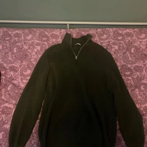 Zara zip - Zara quarter zip, grön, storlek L, nyskick