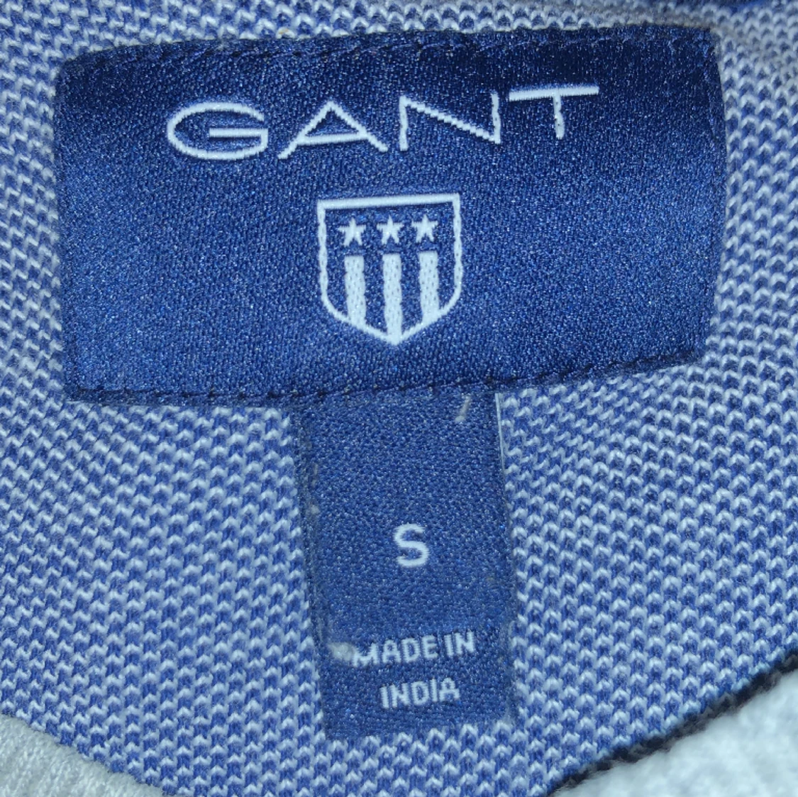 Skick 7/10, Väldigt fin tant tröja, använd en del. Kontakta för pris och mer bilder  - 90