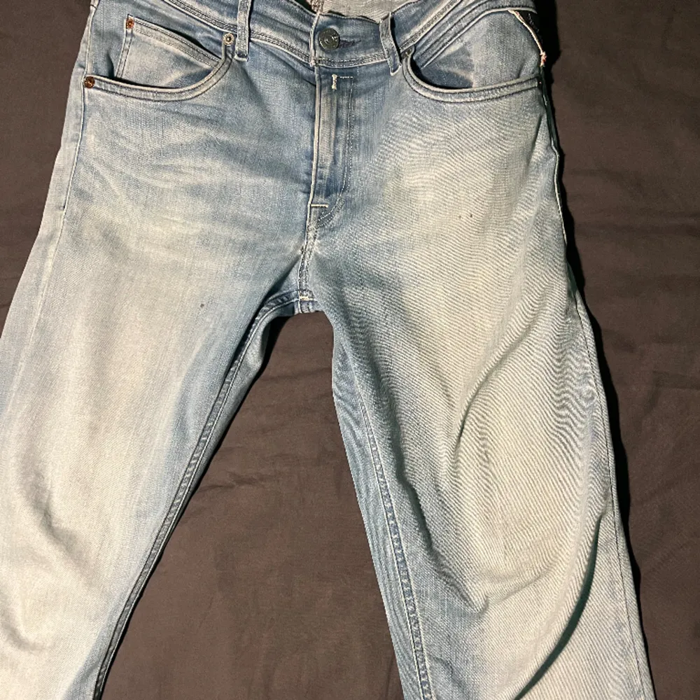 Feta replay jeans använd några gånger skick 8/10. Jeans & Byxor.