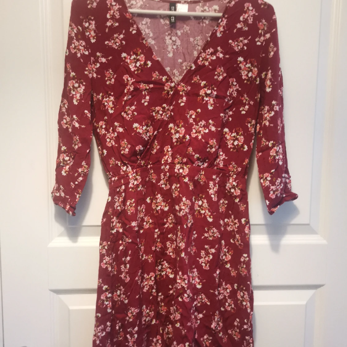 Super söt blommig liten sommarklänning