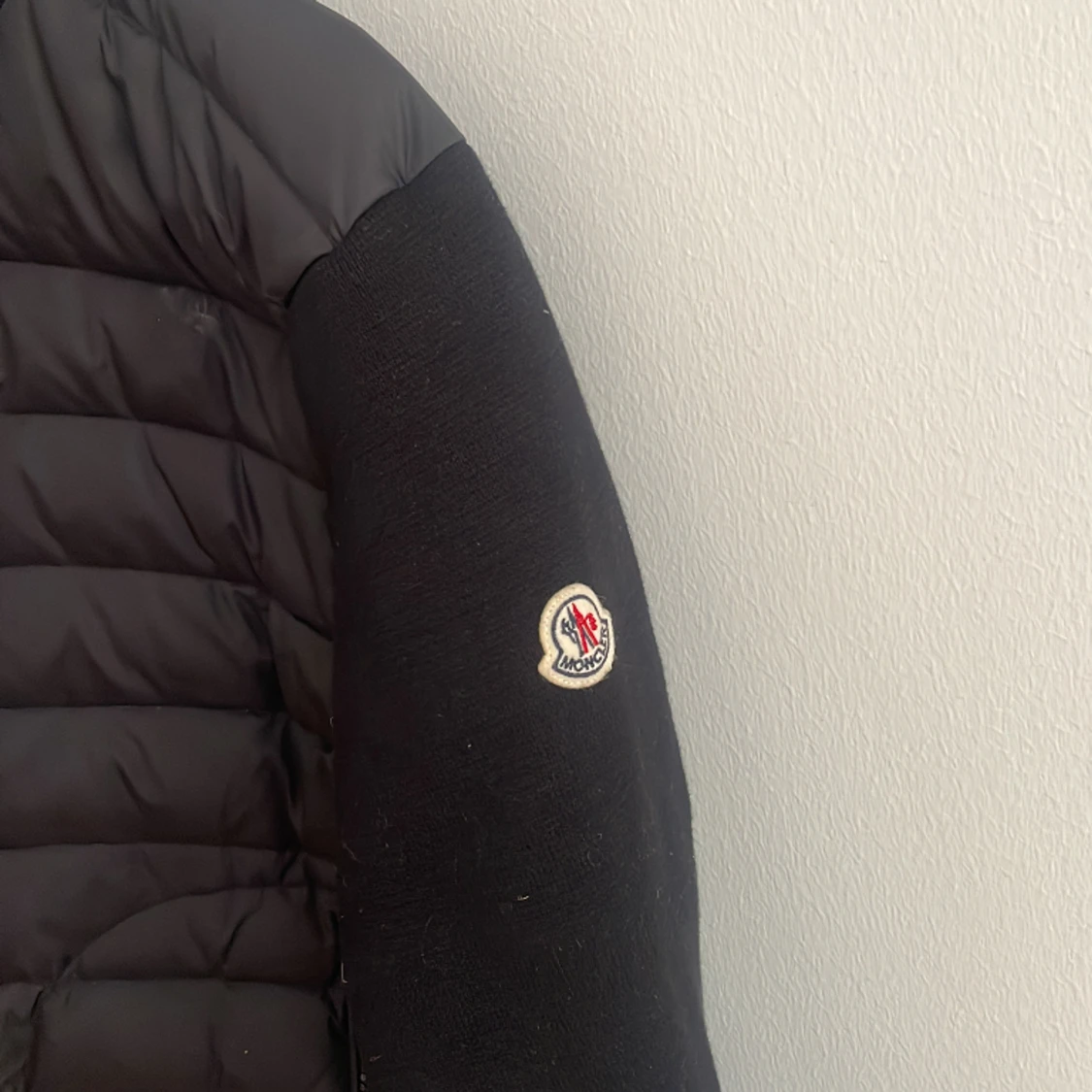 Moncler jacka stl small - 90