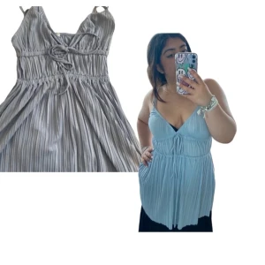 Korallblå blus/topp  - Jätte fin för sommaren och den är slutsåld på zara. Kommer inte till användning hos mig längre. Kontakta mig ifall ni har fler frågor💗