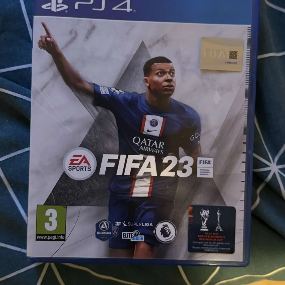 Säljer FIFA 23 för jag har köpt fc24 . Accessoarer.