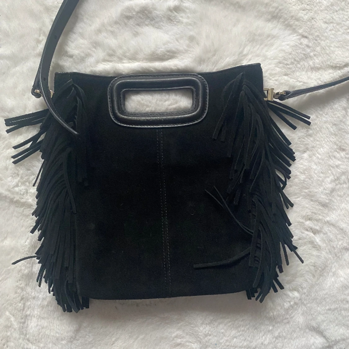 Svart majeväska  - 90