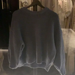 Stickad tröja❤️‍🔥 - Blå stickad tröja st M