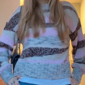 superfin stickad tröja - bra skick