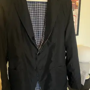 Reversibel kavaj jacka från Lardini, nypris  13 000kr 