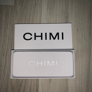 Chimi 04 grå - Helt oanvända Chimis, inga defekter alls,   Skriv om ni har några frågor,  Pris kan diskuteras vid snabb affär🙌🏻 