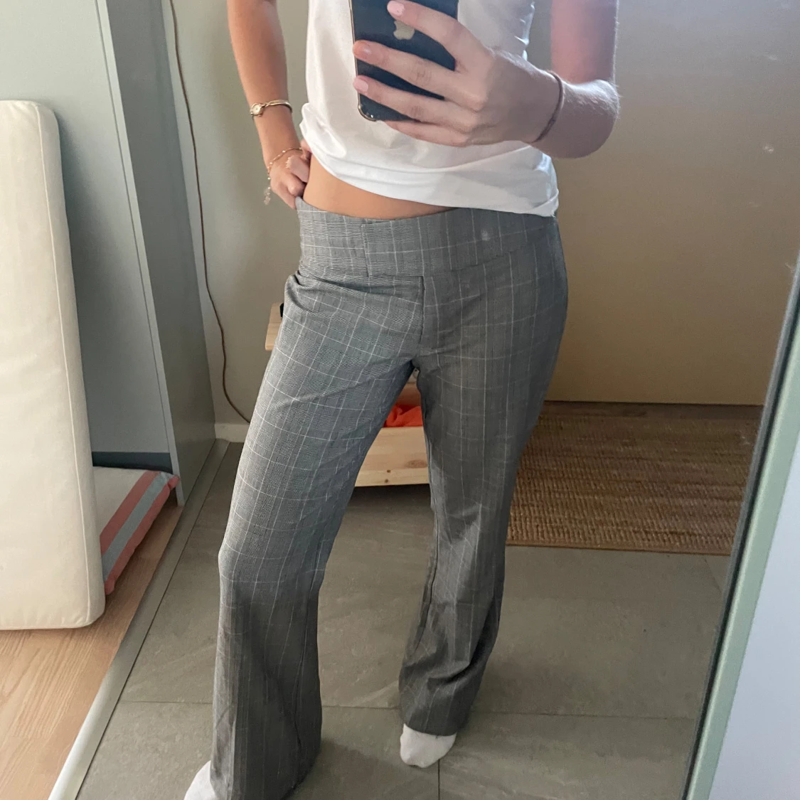 Gråa kostymbyxor - 91