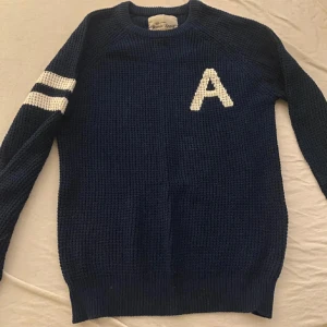 Två tröjor  - Storlek s