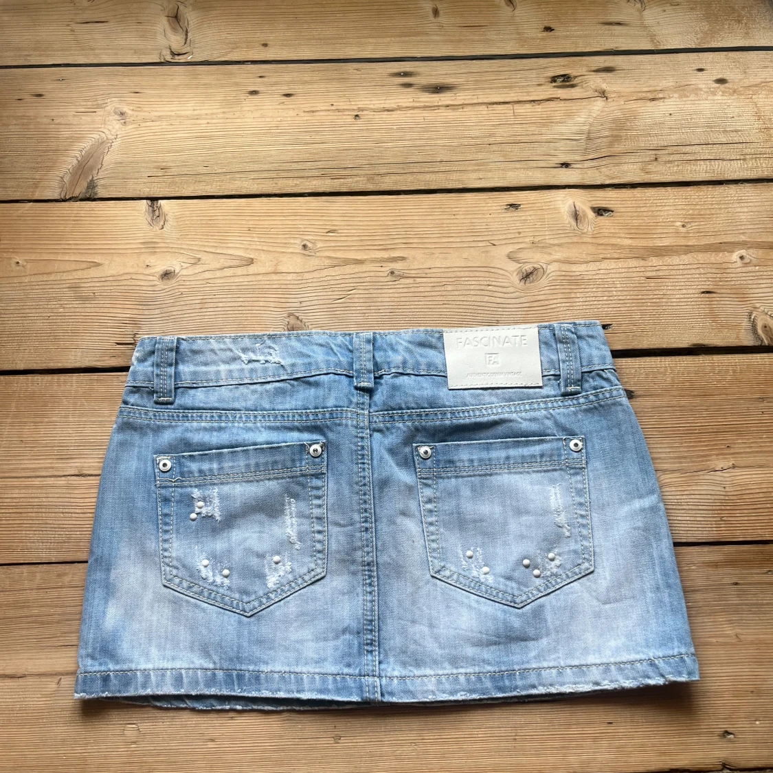 Lågmidjad jeanskjol  - 90