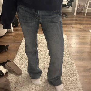 Vintage jeans  - Jätte snygga vintage jeans som inte används längre💕