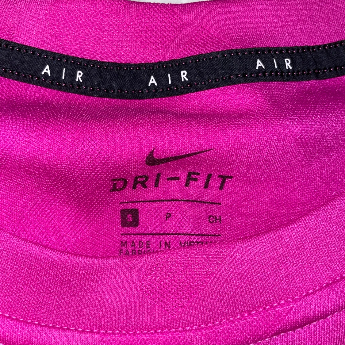 Nike träningskläder, oklart vad nypris är - 90