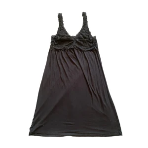 Nattlinne/klänning - Så gulligt nattlinne med spetsdetaljer från Twilfit!💞🖤✨Går att använda som vanlig klänning också om man skulle vilja det, eftersom det är extra tyg vid brösten (ej genomskinlig). Skriv privat vid intresse elr frågor🫶🏻 Köp nu går även bra att använda!💞