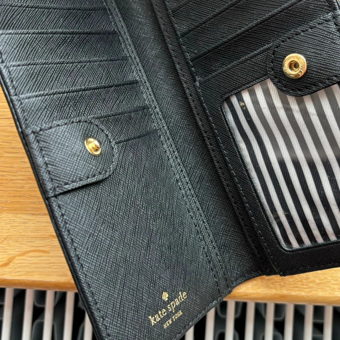 Plånbok från Kate Spade. - 3