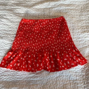 Röd kjol! - Supersöt kjol