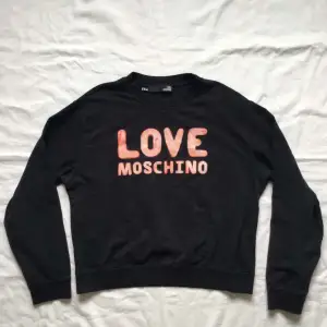 Love moschino sweatshirt 