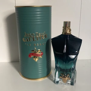 JPG Le beau le parfum - Tjena, säljer nu min JPG le beau le parfum. Det är ca 50-60/75 ml kvar. Det är näsan ingen som säljer denna i 75 ml längre. Den luktar magiskt gott är perfekt för sommar kvällarna.