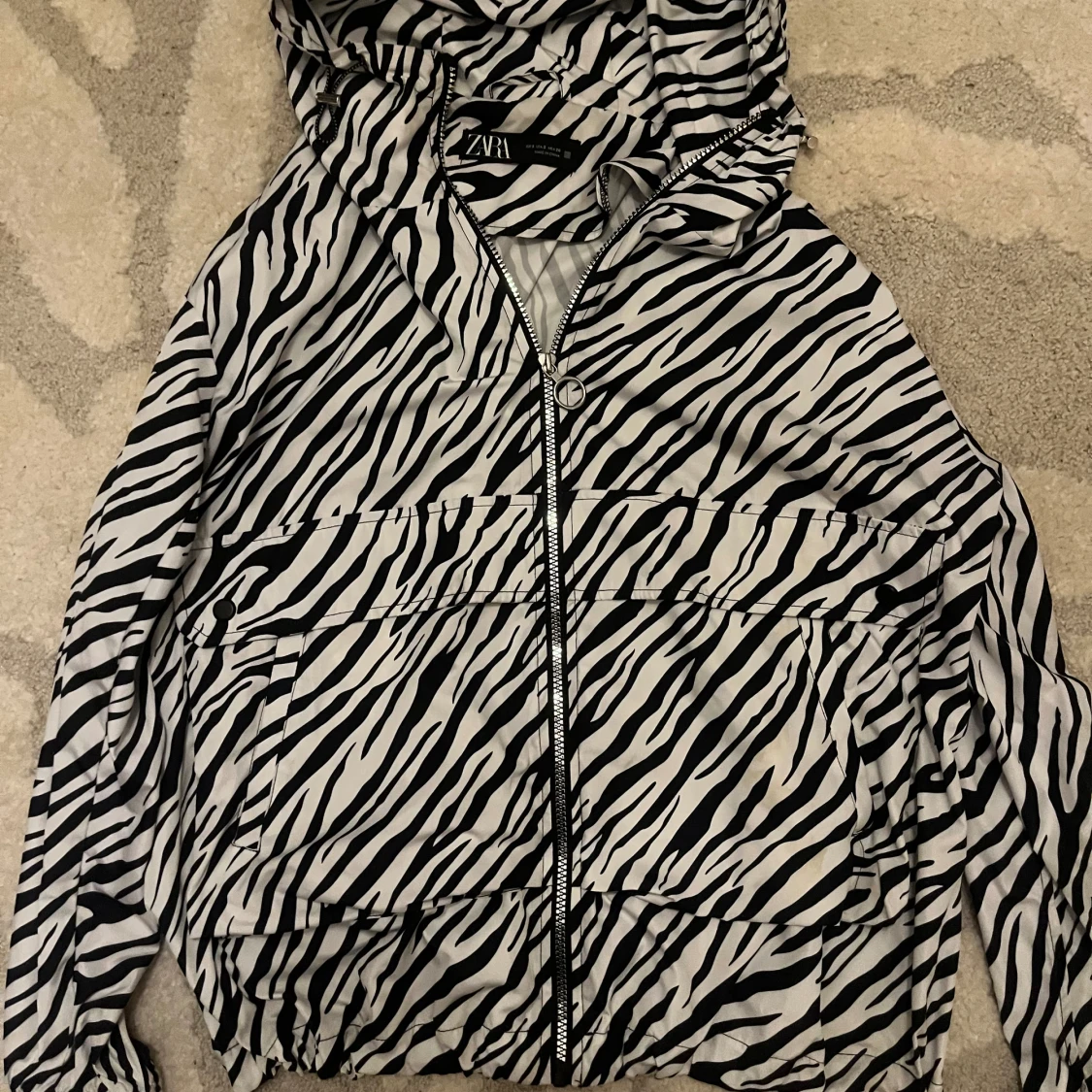 Zara regnjacka zebra  - 92