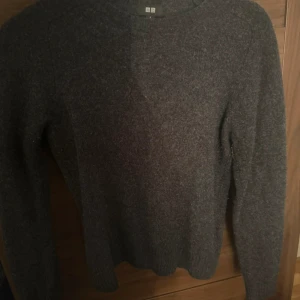 Uniqlo tröja - Stickad tröja från uniqlo