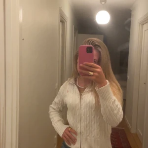 Ralph Lauren tröja - Snygg Ralph lauren zip hoodie som inte kommer till andvänding 💕