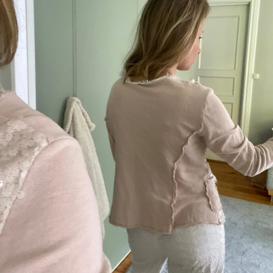 Rosa kofta med paljetter - 91