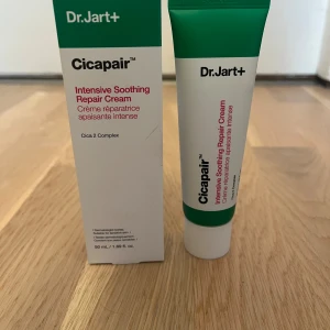 Dr.Jart+ - Dr.Jart+ intesive soothing repair cream. Aldrig testad helt ny i förpackning. 
