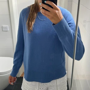 Kashmir tröja  - Jättefin blå Kashmir tröja 