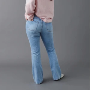 Low waist jeans  - Lågmidjade jeans från Gina tricot. Fint skick, nypris 500kr💞