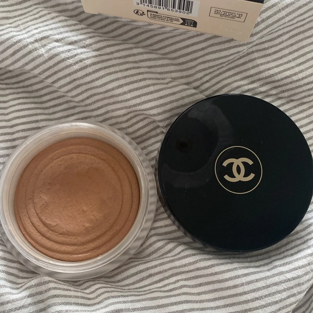 säljer min chanel bronzer som inre kommer till användning. Använd ca 10 gånger. nypris ca 600 . Skönhet.