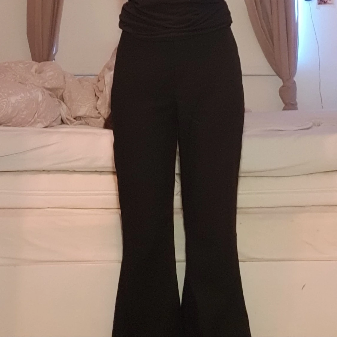 Svarta kostymbyxor 