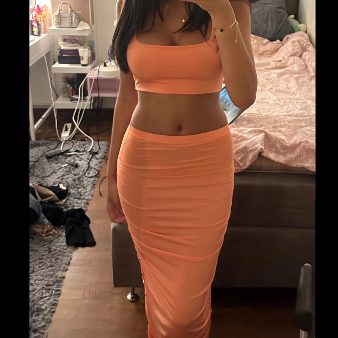 En två delad kjol och topp