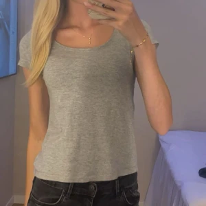 T-shirt - säljer en tshirt från lager157, säljer då den inte kommer till användning ❣️