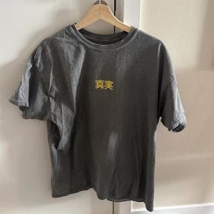 T-shirt  - Herr, men passar bra unisex. 