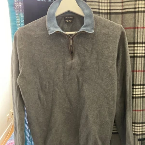 Halv zip Massimo dutti - Storlek S ny pris 799kr mitt pris 399kr