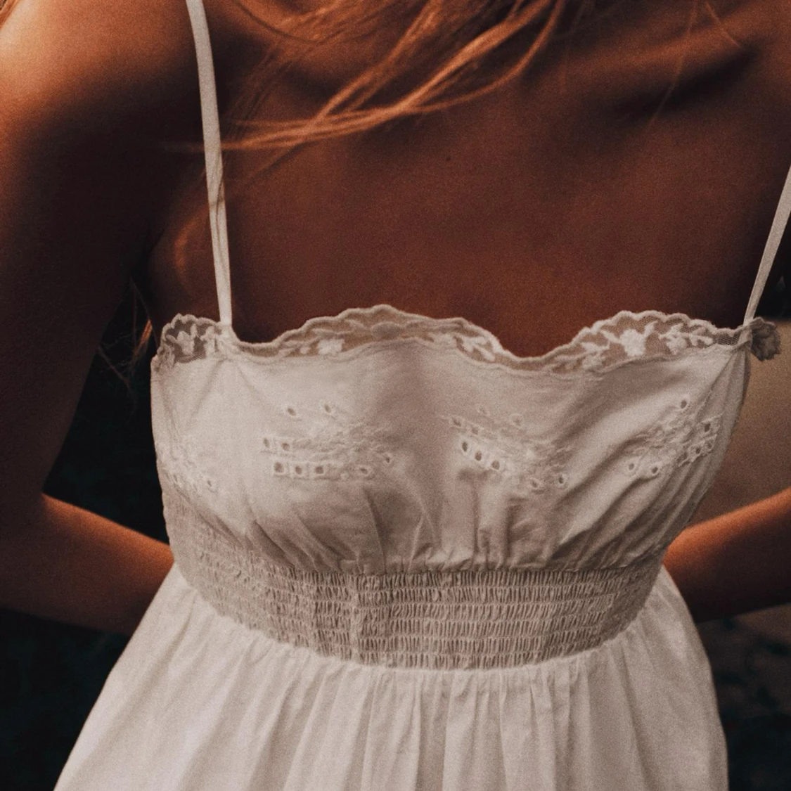 Oanvänd klänning  - 91