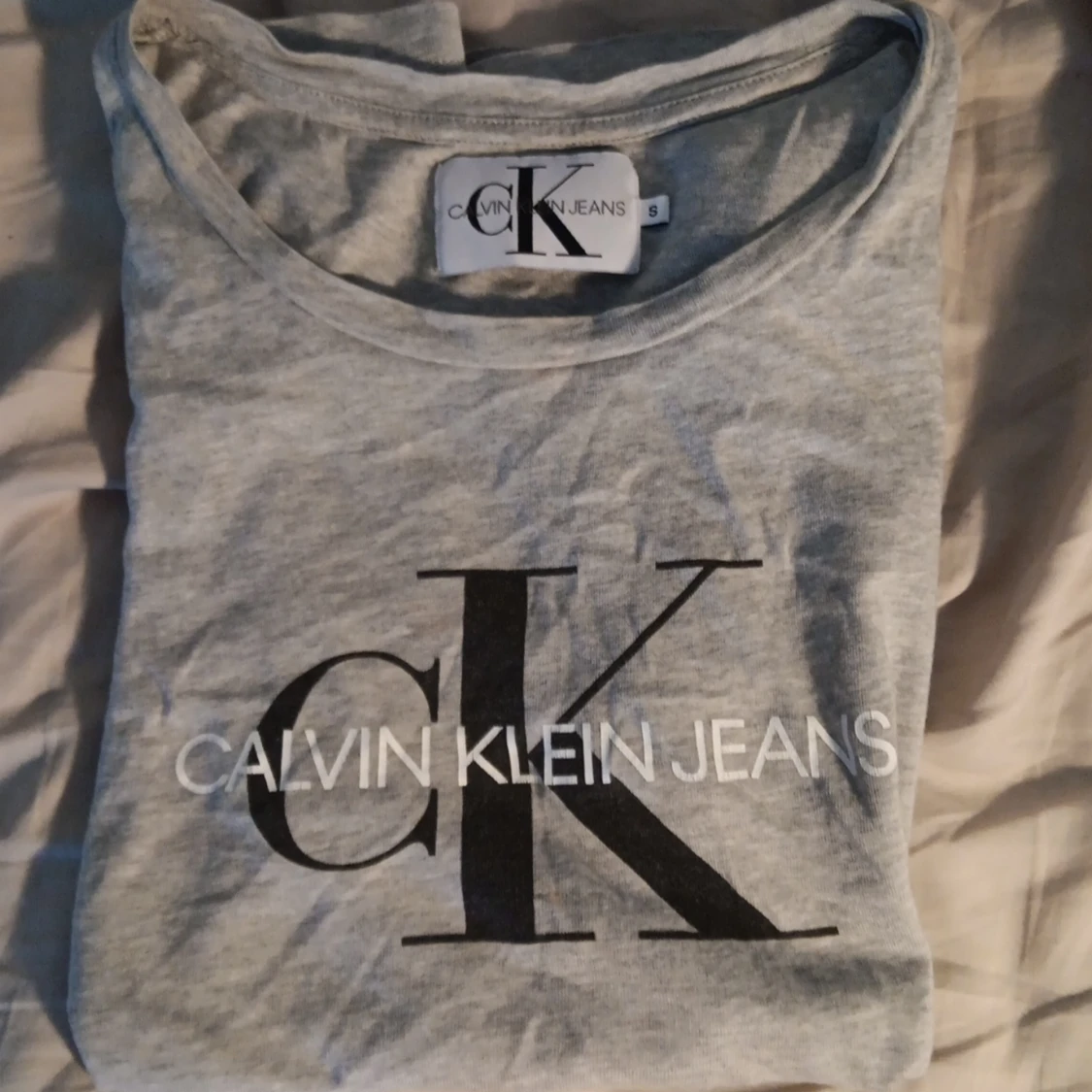 Grå Tshort från Calvin Klein - 91